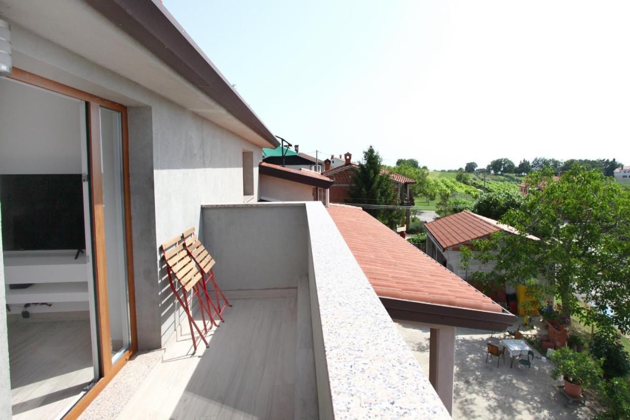 Sea View Istrian Countryside Apartment - Rota Dragonja Εξωτερικό φωτογραφία