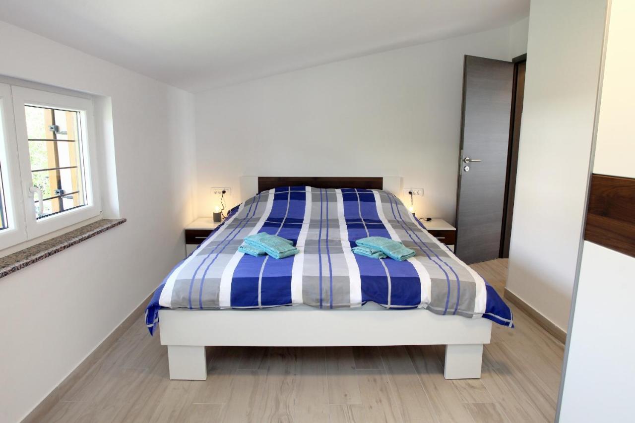 Sea View Istrian Countryside Apartment - Rota Dragonja Εξωτερικό φωτογραφία